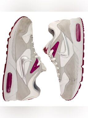 Women’s Nike Air Max Correlate in White/Grey/Fuschia